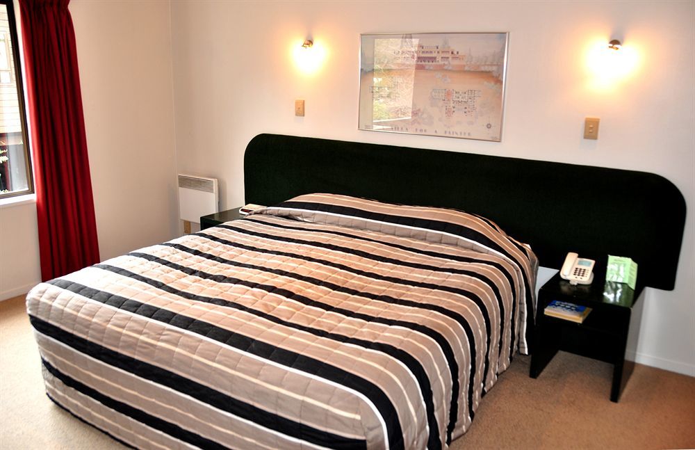 St James Apartments Κουίνσταουν Εξωτερικό φωτογραφία